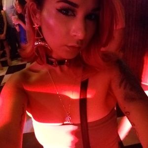 Meet your Posher, Raquel
